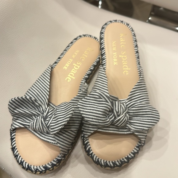 NWT Kate Spade Saltie Shore Canvas Stripes size 6. Super soft sole. - Picture 6 of 6